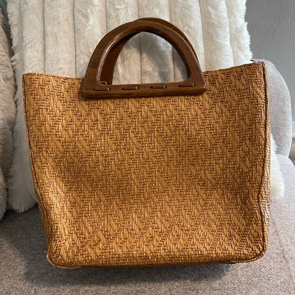 Vintage Fossil basket weave wooden handle handbag. - Picture 2 of 4